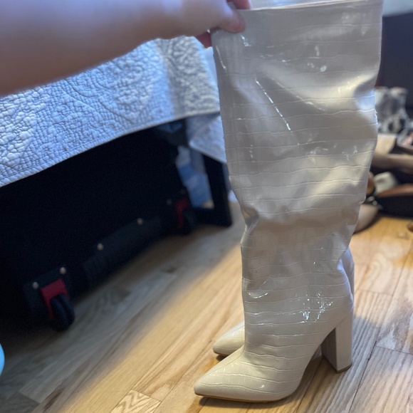 Women’s Tall Snakeskin boots - Picture 3 of 4